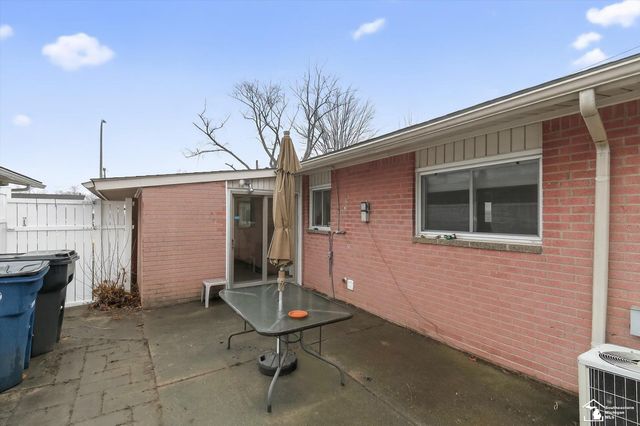 631 Forest Street, Westland, MI 48186