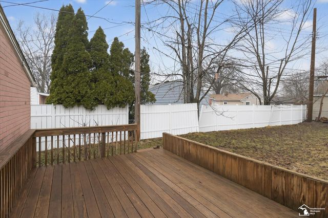 631 Forest Street, Westland, MI 48186