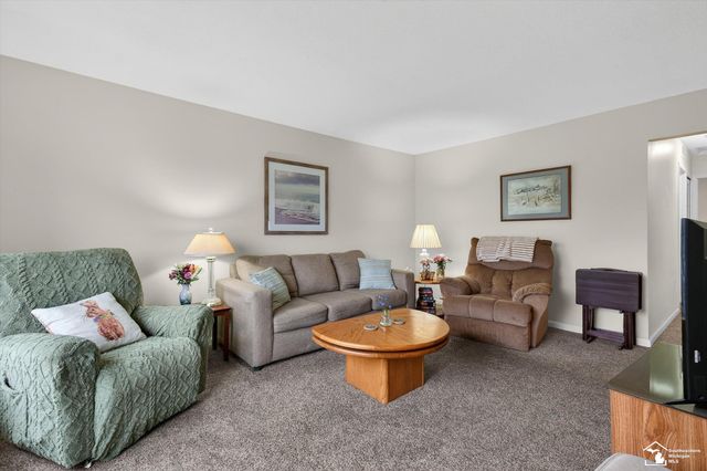 631 Forest Street, Westland, MI 48186