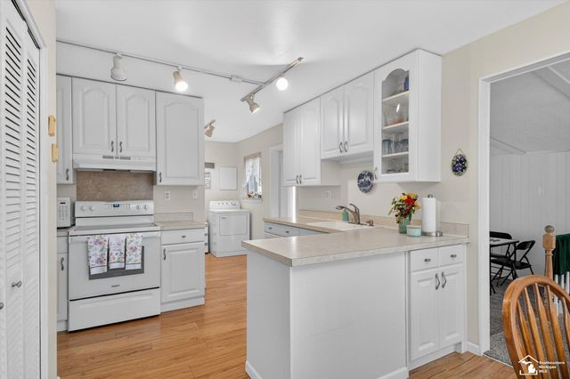 631 Forest Street, Westland, MI 48186