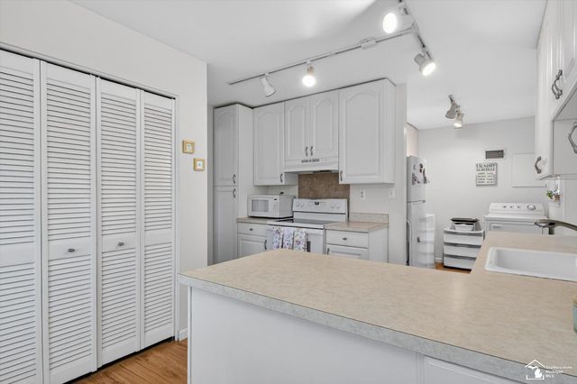 631 Forest Street, Westland, MI 48186