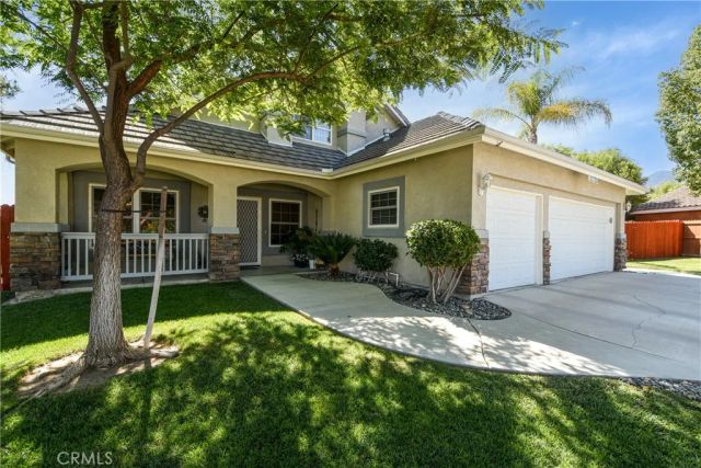 32720 Royal Oak Ln, Lake Elsinore, CA 92530