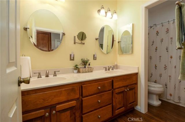 32720 Royal Oak Ln, Lake Elsinore, CA 92530