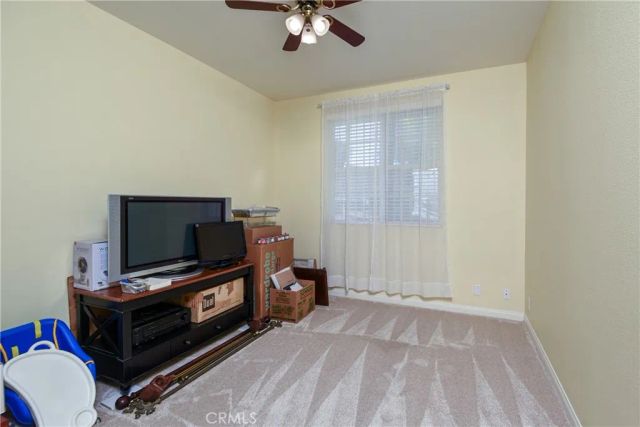 32720 Royal Oak Ln, Lake Elsinore, CA 92530