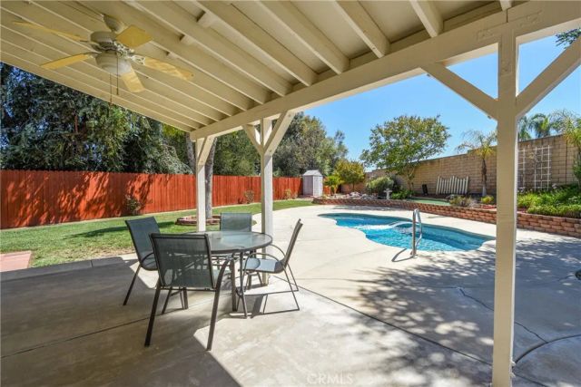 32720 Royal Oak Ln, Lake Elsinore, CA 92530