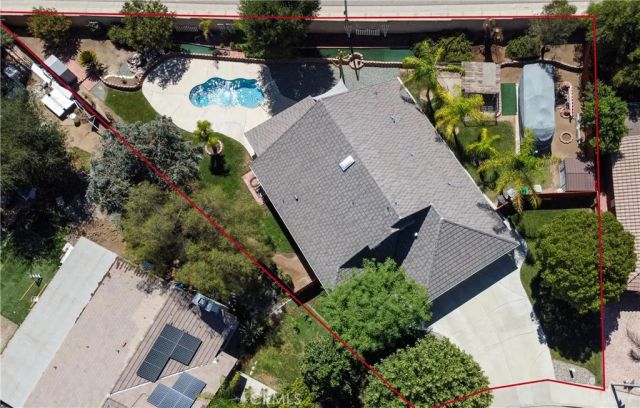 32720 Royal Oak Ln, Lake Elsinore, CA 92530