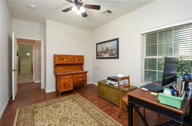 32720 Royal Oak Ln, Lake Elsinore, CA 92530
