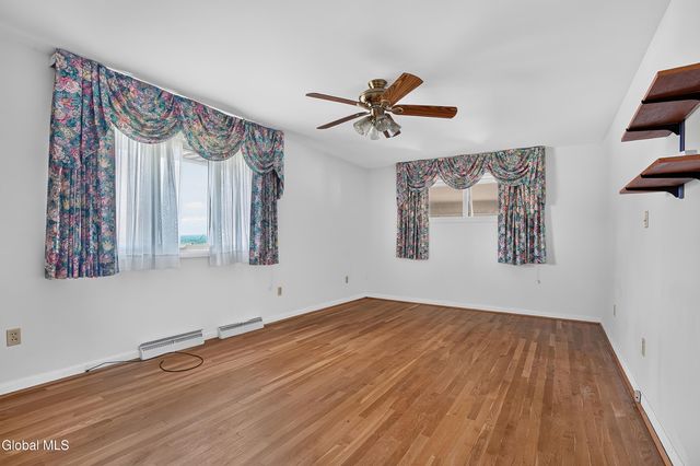 53 Sharon Lane, Schodack, NY 12063