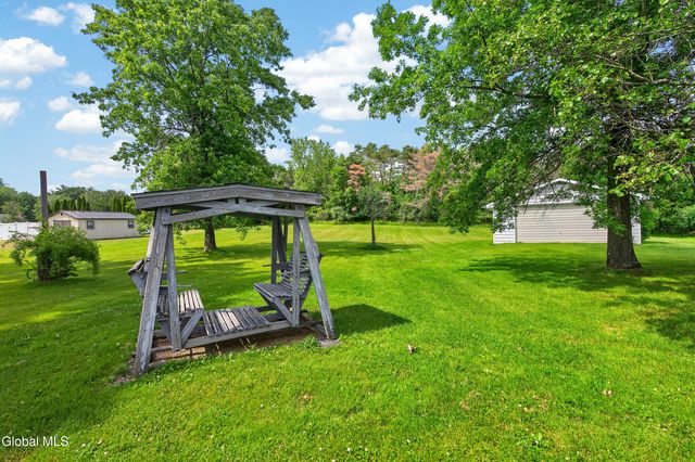 53 Sharon Lane, Schodack, NY 12063