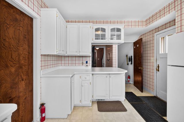 1546 8th Street S, Fargo, ND 58103