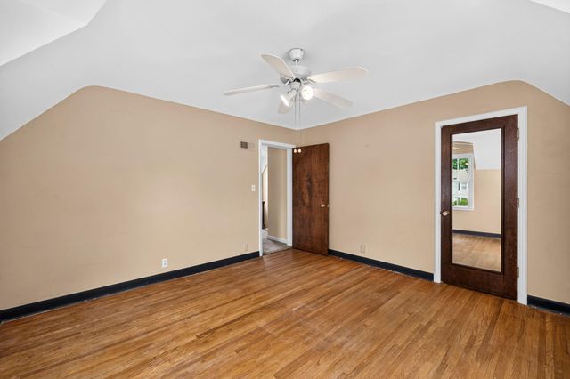 1546 8th Street S, Fargo, ND 58103