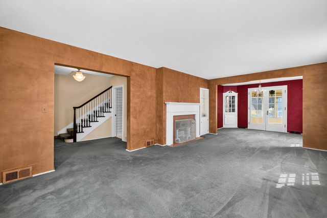1546 8th Street S, Fargo, ND 58103
