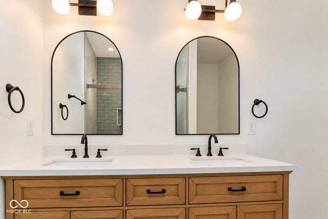 1008 S 8th Street, Noblesville, IN 46060
