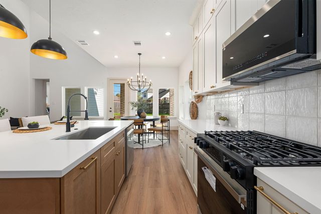 8922 Sedgemoor Drive, Tomball, TX 77375