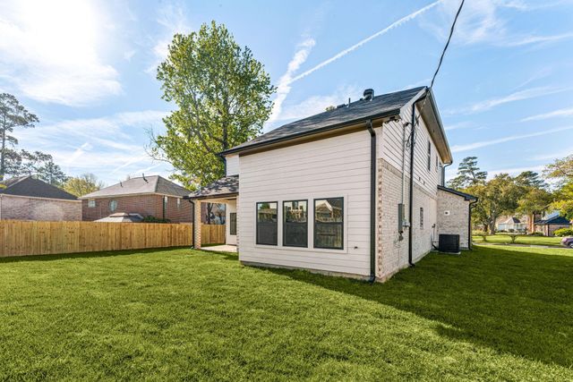 8922 Sedgemoor Drive, Tomball, TX 77375