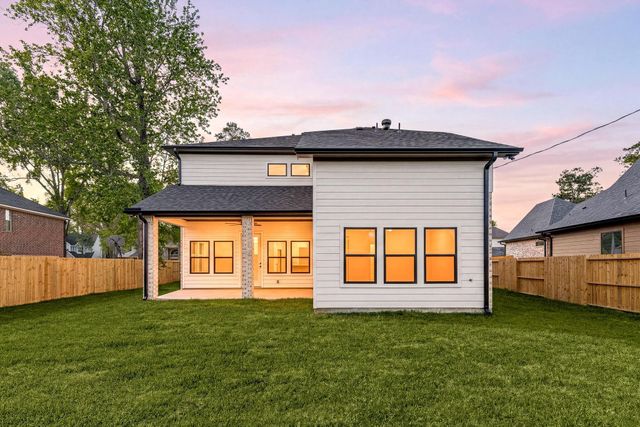 8922 Sedgemoor Drive, Tomball, TX 77375