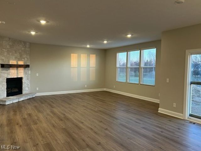 1396 Tullamore Trail, Wadsworth, OH 44281