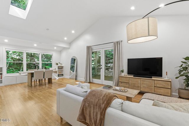 126 Weaver Road, Chapel Hill, NC 27514