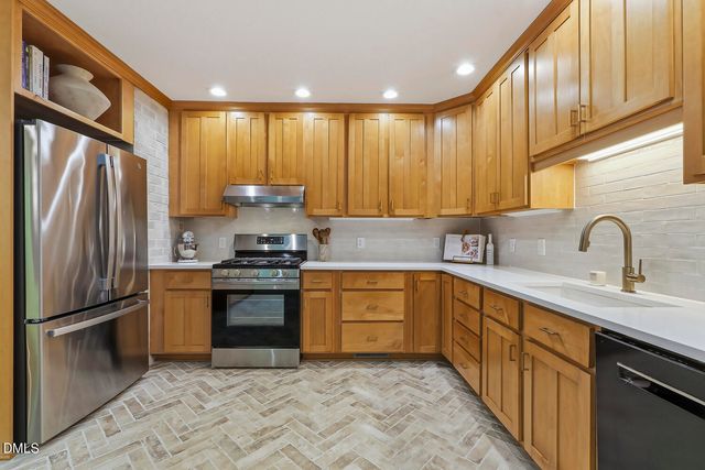 126 Weaver Road, Chapel Hill, NC 27514