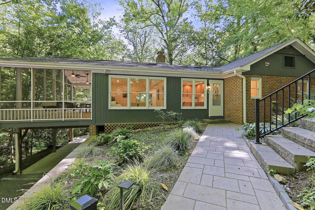 126 Weaver Road, Chapel Hill, NC 27514