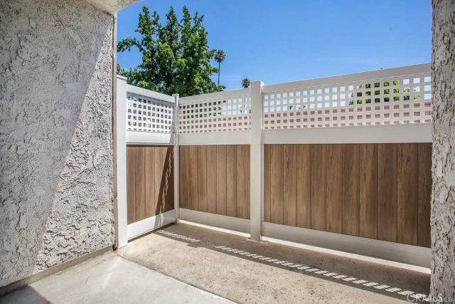 19540 Sherman Way 604, Reseda, CA 91335