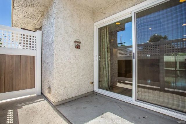 19540 Sherman Way 604, Reseda, CA 91335