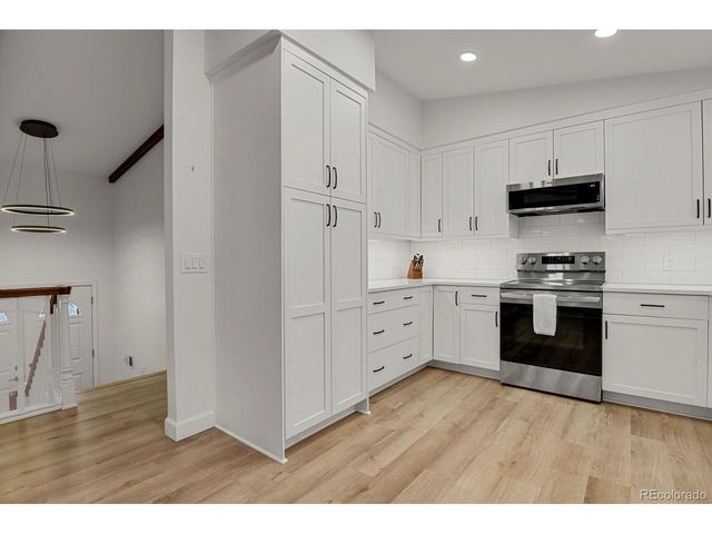 2625 S Ammons Way, Lakewood, CO 80227