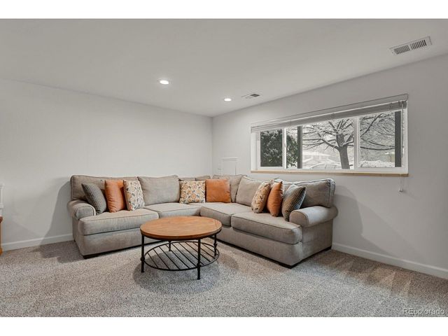 2625 S Ammons Way, Lakewood, CO 80227