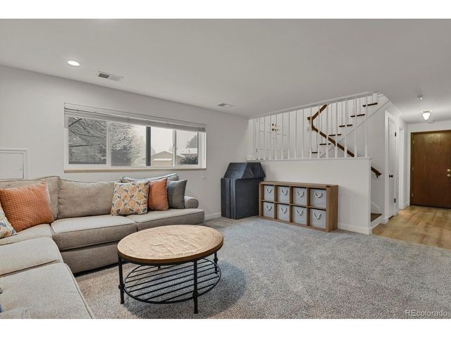 2625 S Ammons Way, Lakewood, CO 80227