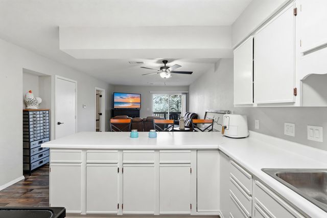 250 Berry Drive Apt A7, Branson, MO 65616