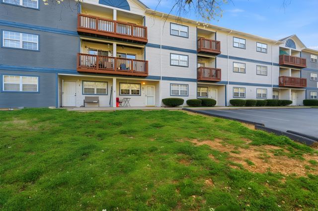 250 Berry Drive Apt A7, Branson, MO 65616