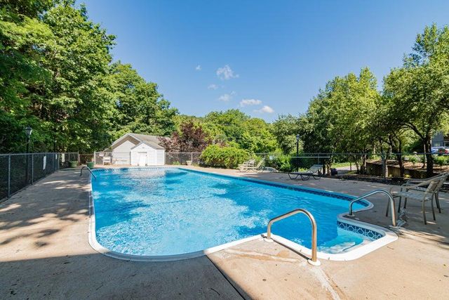 250 Berry Drive Apt A7, Branson, MO 65616