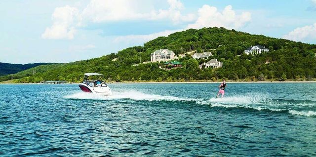 250 Berry Drive Apt A7, Branson, MO 65616