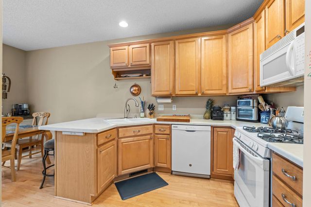 17594 Wiedman Way, Eden Prairie, MN 55347