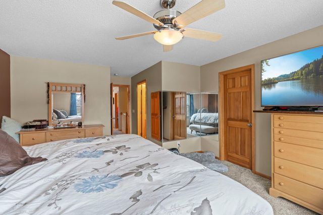 17594 Wiedman Way, Eden Prairie, MN 55347