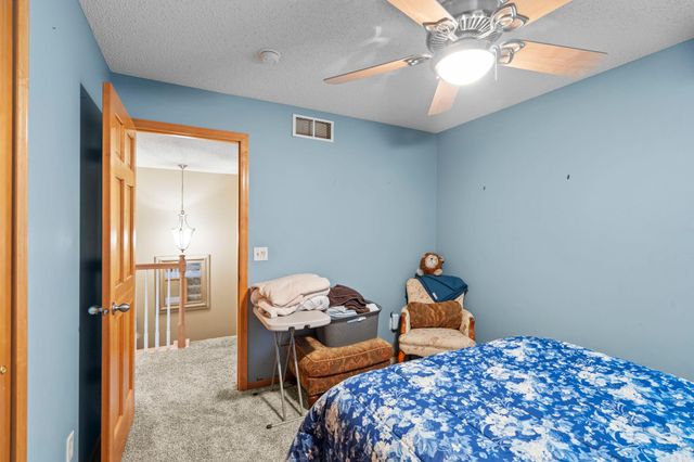 17594 Wiedman Way, Eden Prairie, MN 55347