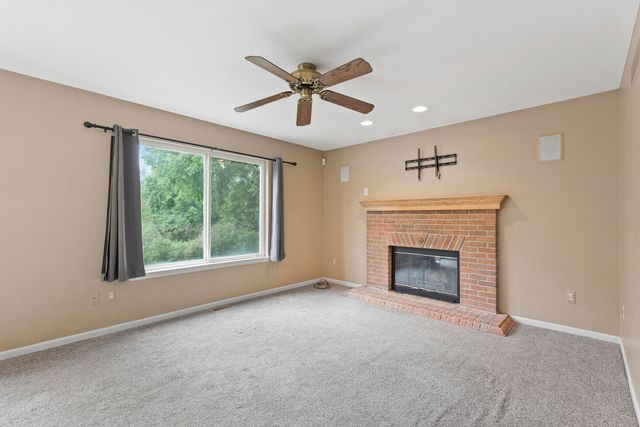 7403 Pine Creek Trail, Waterford Twp, MI 48327
