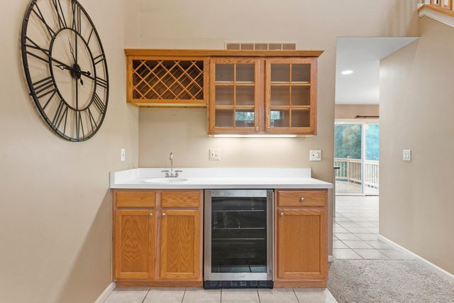 7403 Pine Creek Trail, Waterford Twp, MI 48327