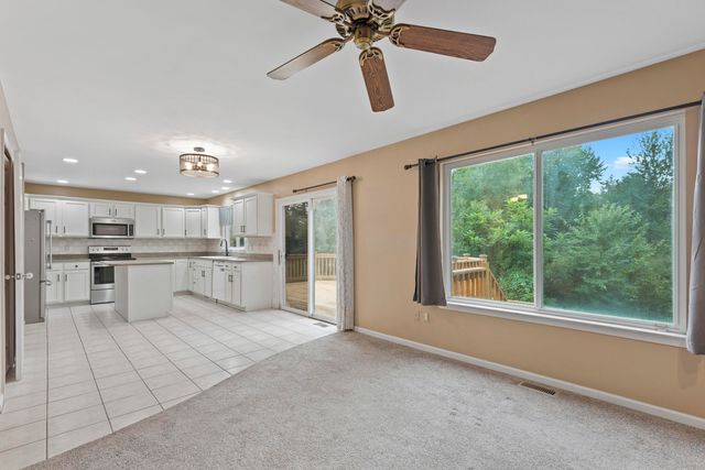 7403 Pine Creek Trail, Waterford Twp, MI 48327