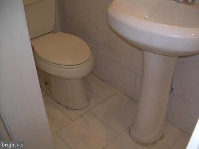 853 ANCHOR STREET, Philadelphia, PA 19124