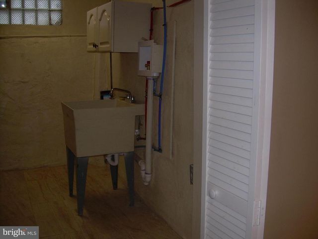 853 ANCHOR STREET, Philadelphia, PA 19124