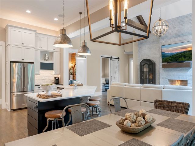 109 Tranquil Cove, Six Mile, SC 29682