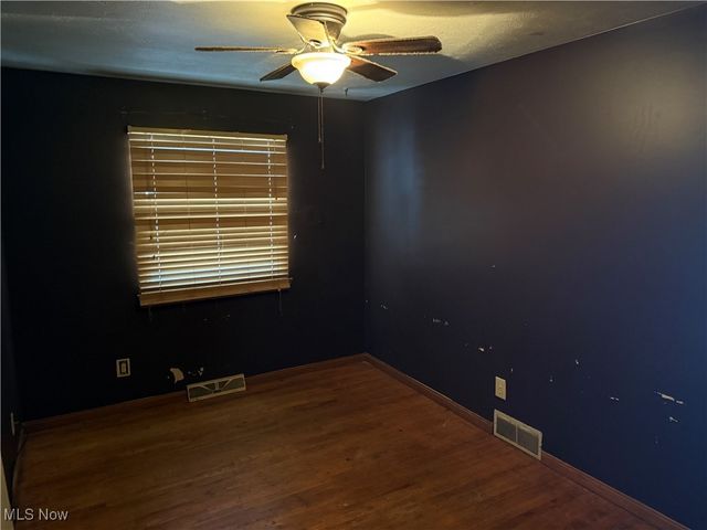 5220 Forest Avenue, Maple Heights, OH 44137