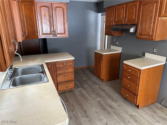 5220 Forest Avenue, Maple Heights, OH 44137