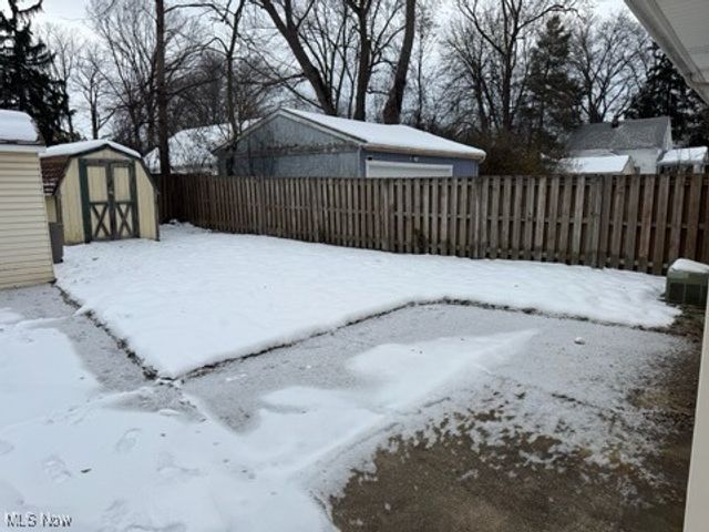 5220 Forest Avenue, Maple Heights, OH 44137