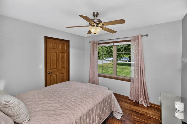 6125 SE 16th Court, Des Moines, IA 50320