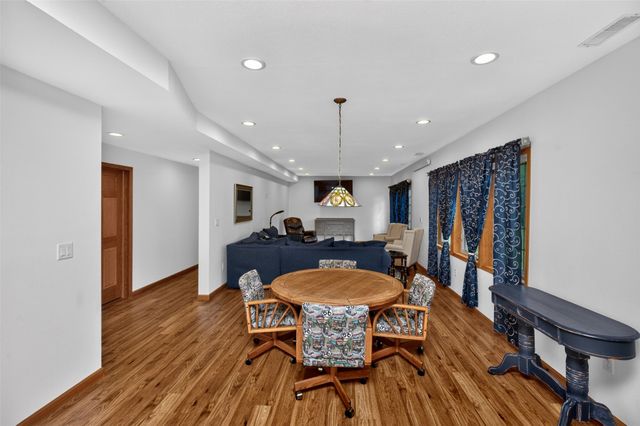 6125 SE 16th Court, Des Moines, IA 50320