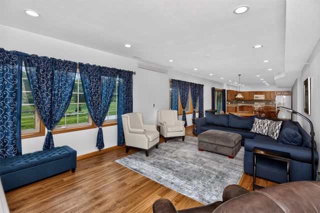 6125 SE 16th Court, Des Moines, IA 50320