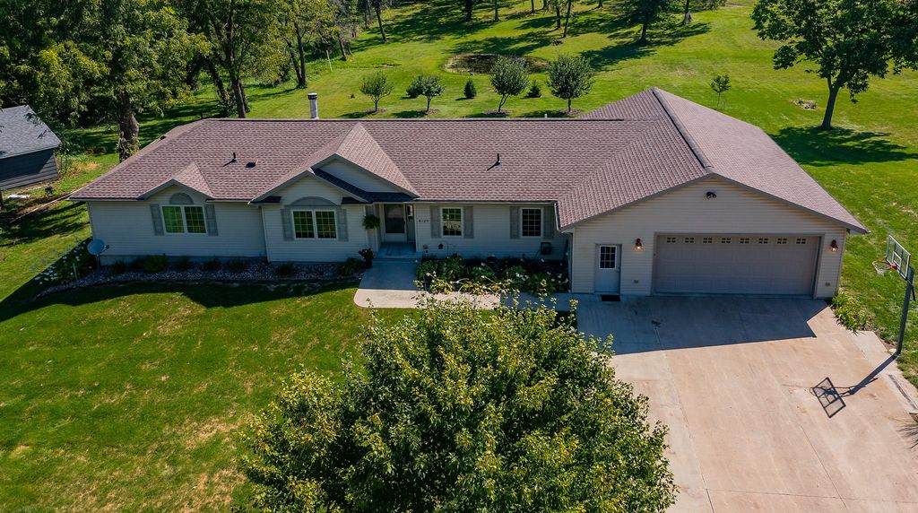 6125 SE 16th Court, Des Moines, IA 50320