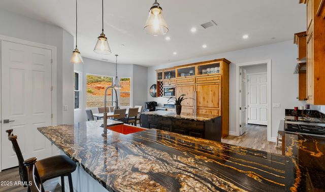 10 HO HUM Circle, Sedona, AZ 86351